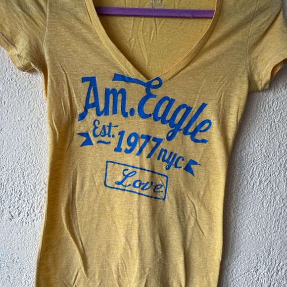 Vintage American Eagle Outfitters Yellow Tee with Blue Print - Picture 2 of 4